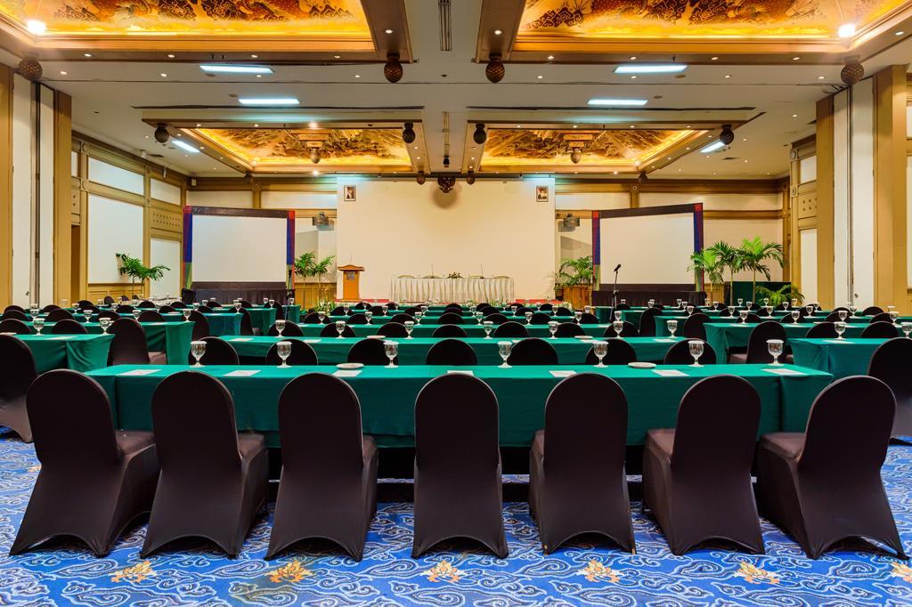 Hotel Sahid Jaya Lippo Cikarang Buitenkant foto