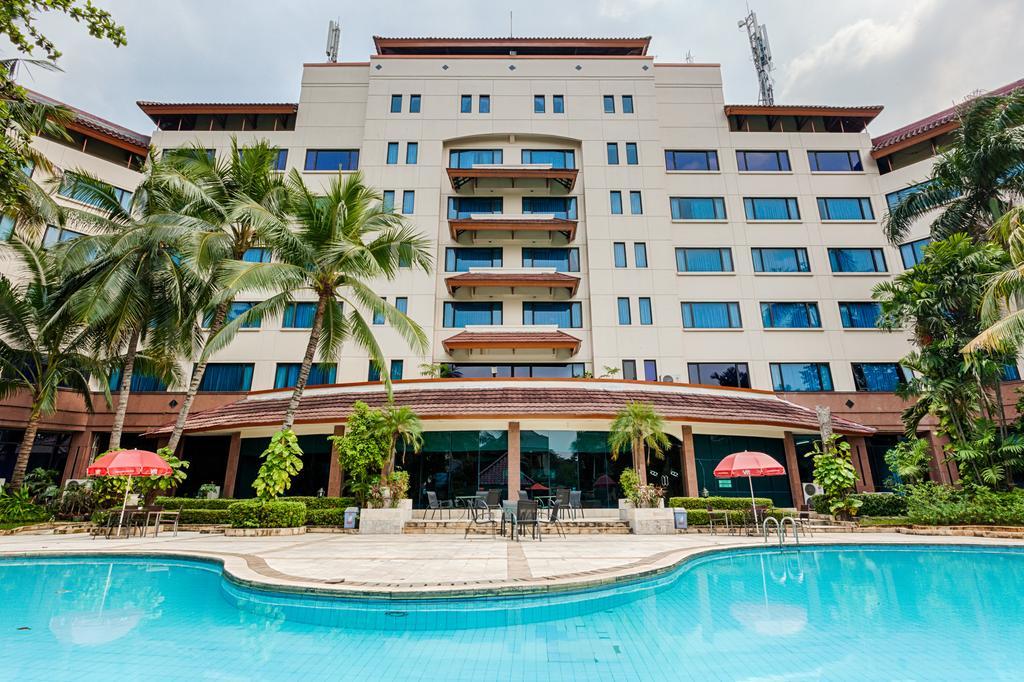 Hotel Sahid Jaya Lippo Cikarang Buitenkant foto